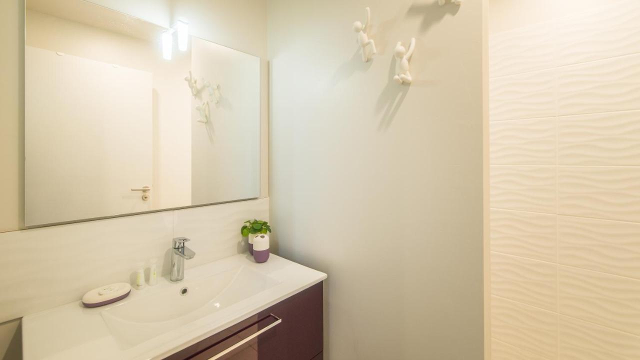 Plein Sud Avec Jacuzzi Privatif Et Parking Prive Apartment Sarlat-la-Caneda Bagian luar foto