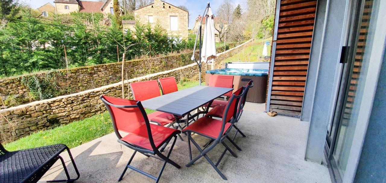 Plein Sud Avec Jacuzzi Privatif Et Parking Prive Apartment Sarlat-la-Caneda Bagian luar foto